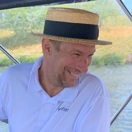 بوتيل Honeysuckle Rose Boat